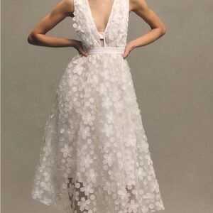 Elegant White Floral Dress